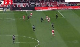 【德甲】萨内破门李在城双响 拜仁1比2客负美因茨